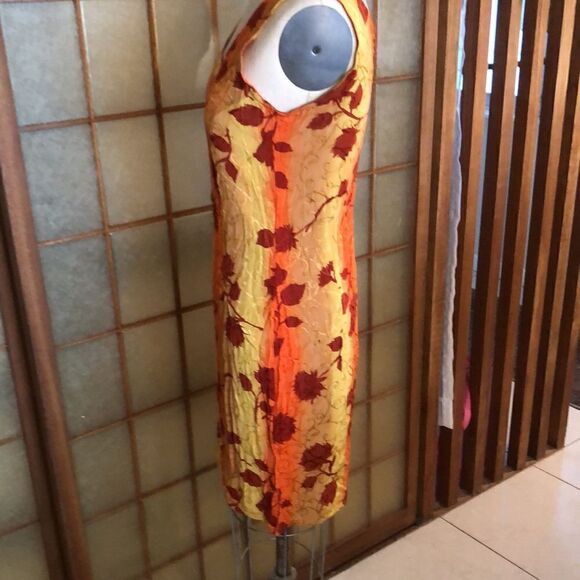 Perfect sundress  - Picture 2 of 3